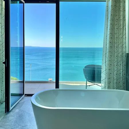 Maximilian 4* Триест