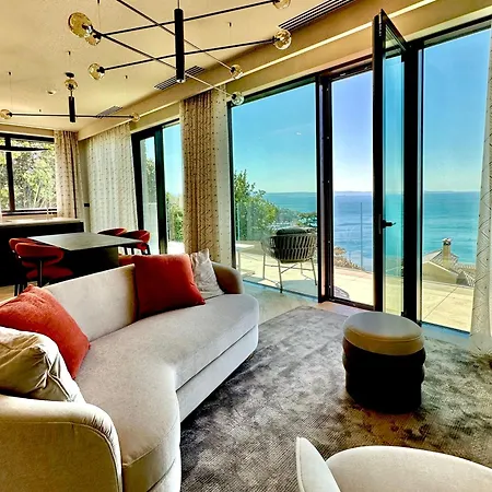 Maximilian Апарт-отель Триест