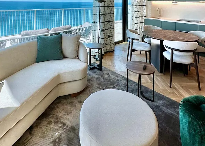 Maximilian 4* Trieste