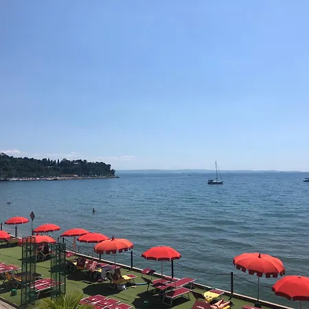 Maximilian Apartmanhotel