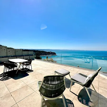 Apartmanhotel Maximilian 3*