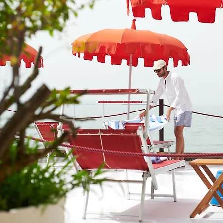 Maximilian Aparthotel