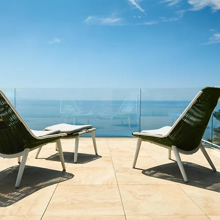 Maximilian Apartmanhotel 3*