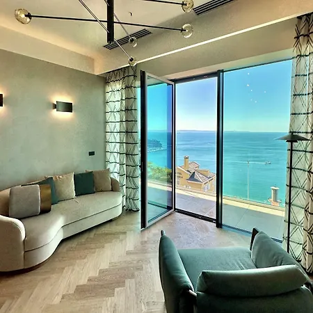 Aparthotel Maximilian 4*