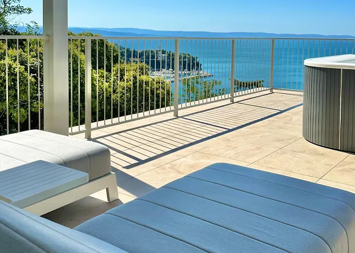 Maximilian Ξενοδοχείο με διαμερίσματα 4*