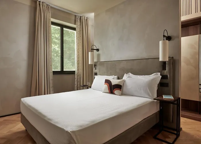 Maximilian 4* Τεργέστη